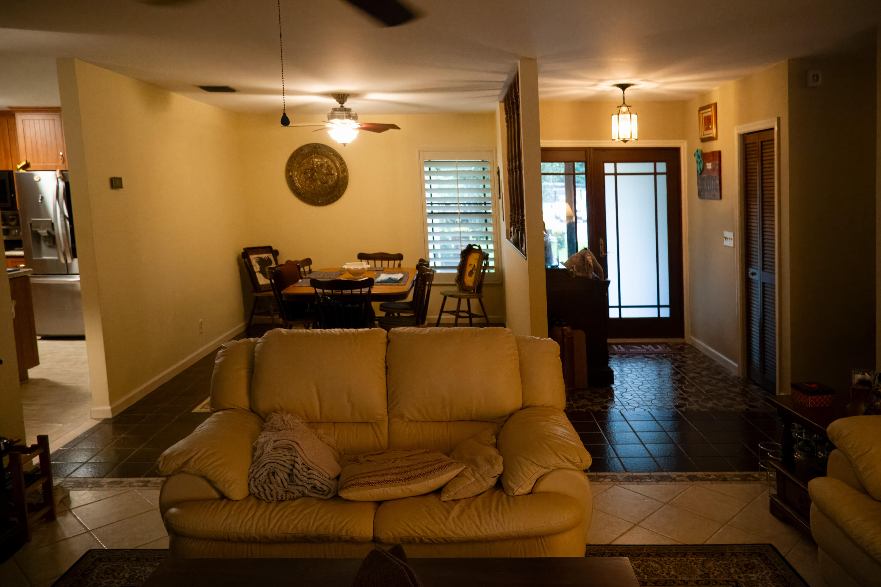 281 Northwest 10th Street Boca Raton, FL 33432 - Photo 12 of 22 Living Room