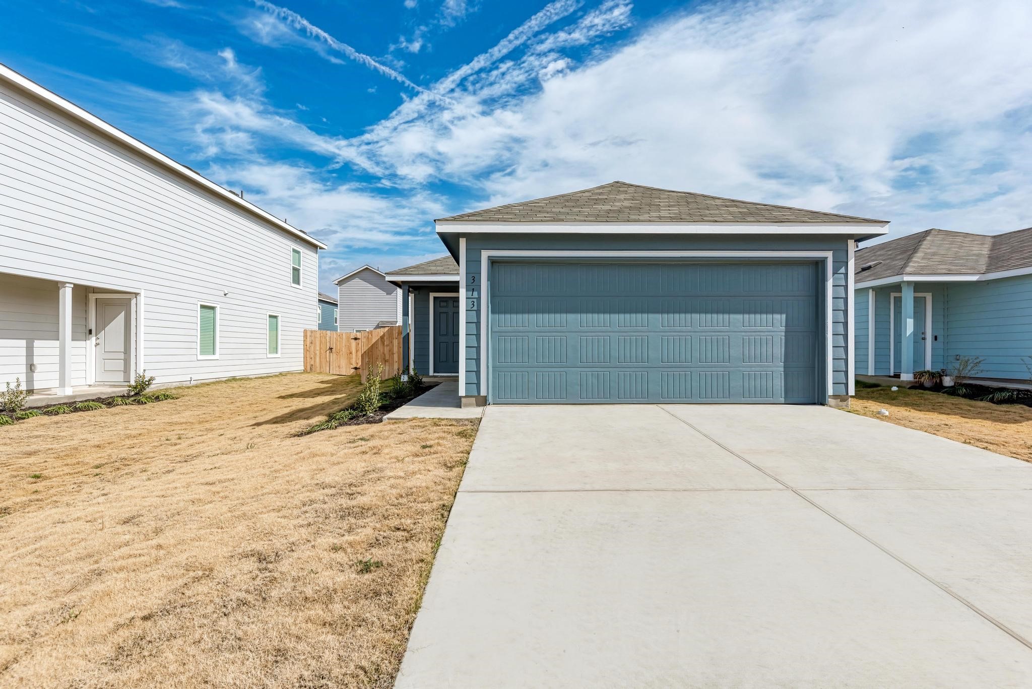 313 Marty Allen Loop Jarrell, TX 76537 - Photo 2 of 32
