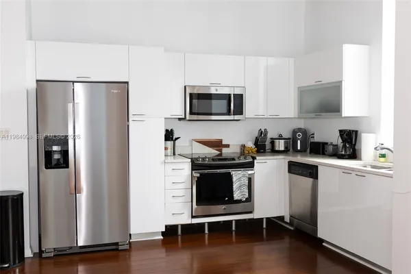 $3,200 | 234 Northeast 3rd Street, Unit 1201, Miami, FL 33132