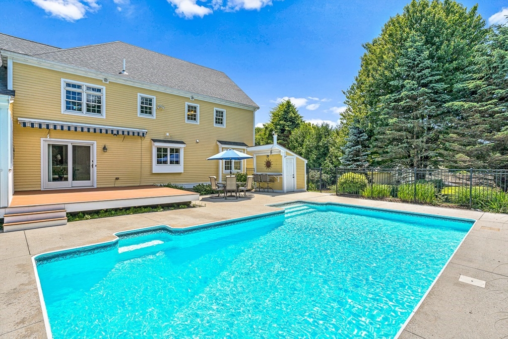 16 South Rindge Avenue Lexington, MA 02420 - Photo 10 of 40 Gallery Image 10