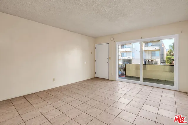 $2,600,000 | 4956 Romaine Street, Los Angeles, CA 90029