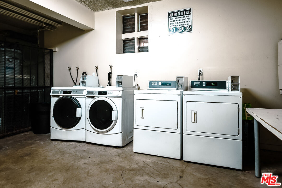4956 Romaine Street Los Angeles, CA 90029 - Photo 24 of 25 a utility room with dryer and washer