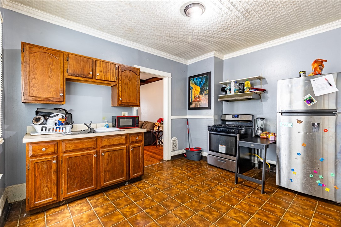 125 Wellington Avenue Rochester, NY 14611 - Photo 12 of 35