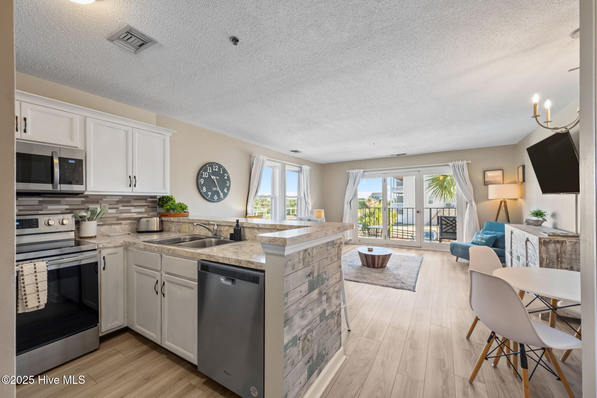 790 New River Inlet Road, Unit 104B North Topsail Beach, NC 28460 - Photo 15 of 57 50-web-or-mls-_RAD5133