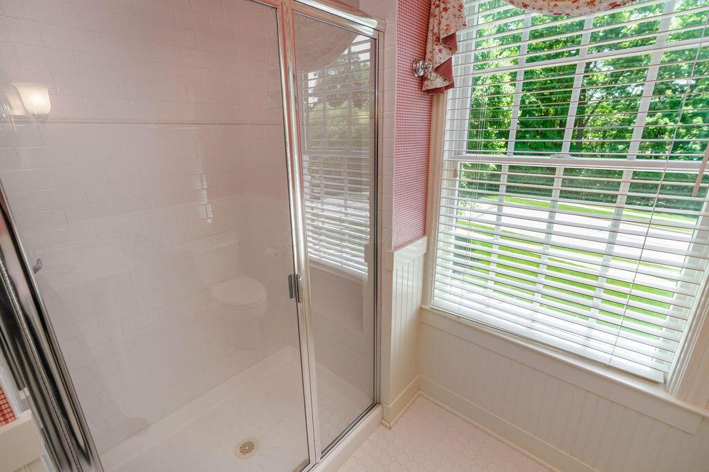 8382 Deep Run Powell, OH 43065 - Photo 42 of 92 Full Bathroom 2