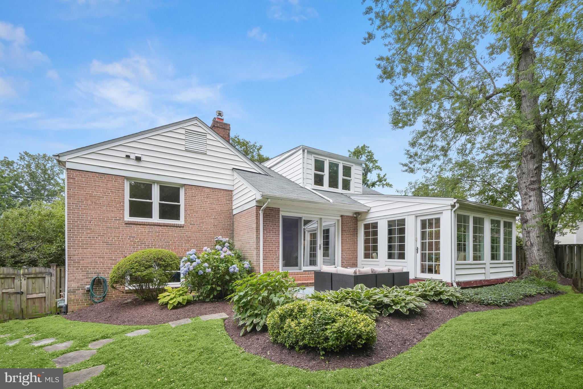 9210 Bardon Road Bethesda, MD 20814 - Photo 26 of 28 Rear Elevation