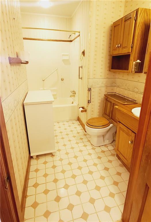 201 Hornaday Road Pittsburgh, PA 15210 - Photo 8 of 24 Gallery Image 8
