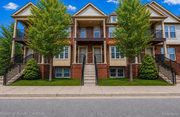 $2,050 | 27863 Hopkins Drive, Novi, MI 48377