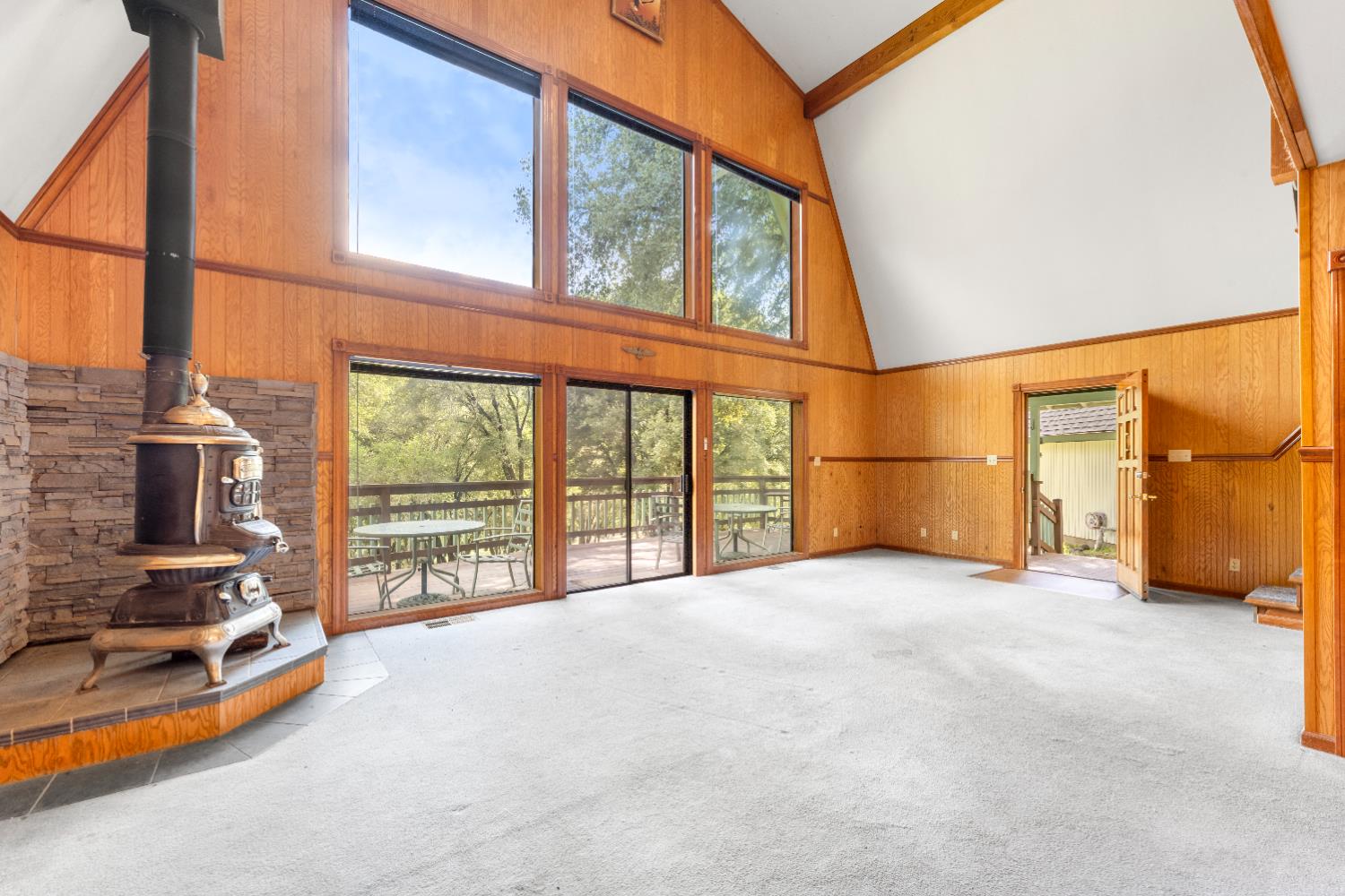 7321 Morning Canyon Road Placerville, CA 95667 - Photo 7 of 39 a view of a livingroom with furniture