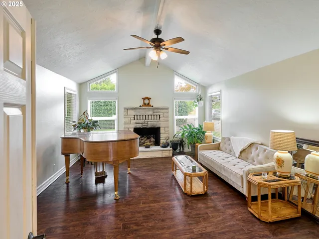 $519,000 | 28502 Highway 213, Molalla, OR 97038