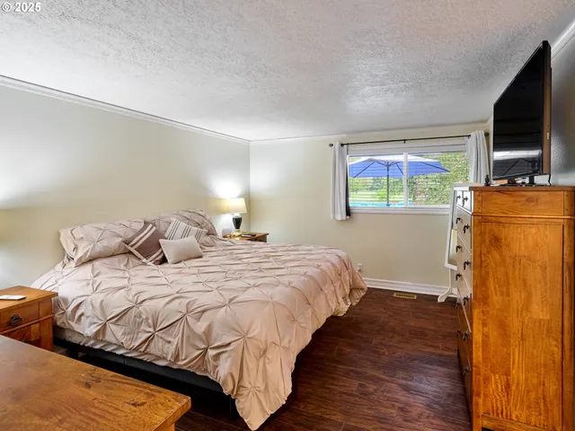 $519,000 | 28502 Highway 213, Molalla, OR 97038