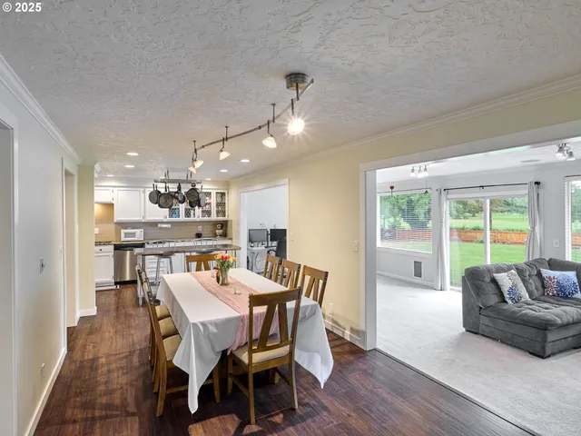 $519,000 | 28502 Highway 213, Molalla, OR 97038