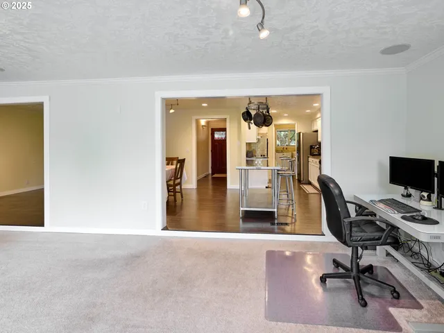 $519,000 | 28502 Highway 213, Molalla, OR 97038