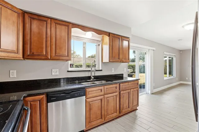 $2,100 | 2701 Carlisle Avenue, Orlando, FL 32826