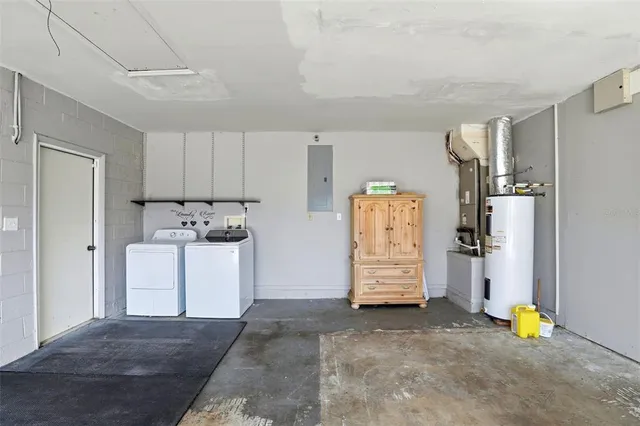 $2,100 | 2701 Carlisle Avenue, Orlando, FL 32826