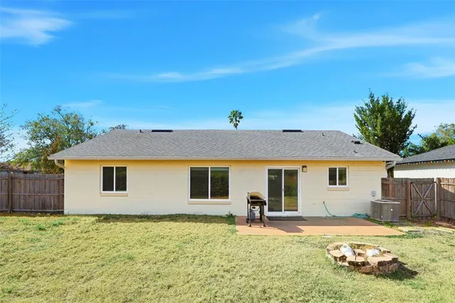 $2,100 | 2701 Carlisle Avenue, Orlando, FL 32826