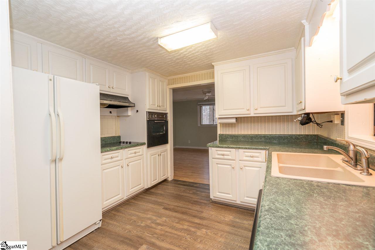 430 Guthrie Grove Church Road Pelzer, SC 29669 - Photo 14 of 34