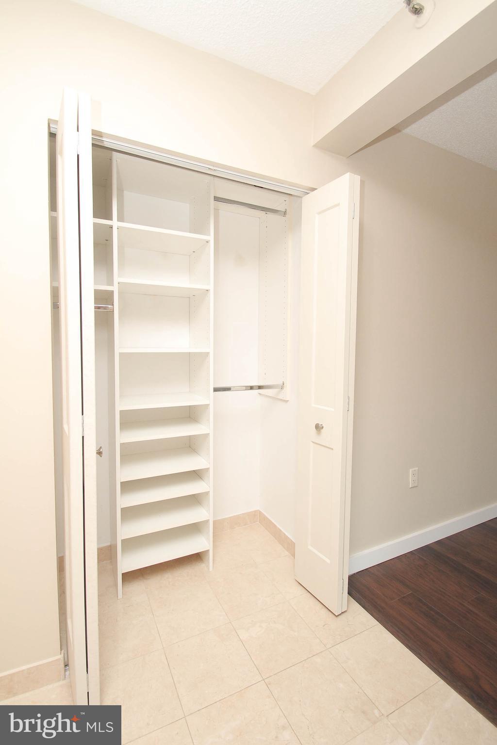2201 Cherry Street, Unit 801 Philadelphia, PA 19103 - Photo 16 of 33