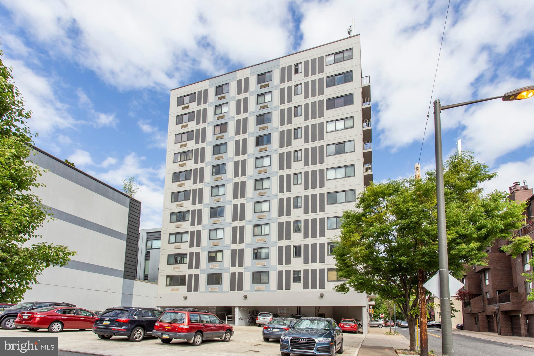 2201 Cherry Street, Unit 801 Philadelphia, PA 19103 - Photo 2 of 33