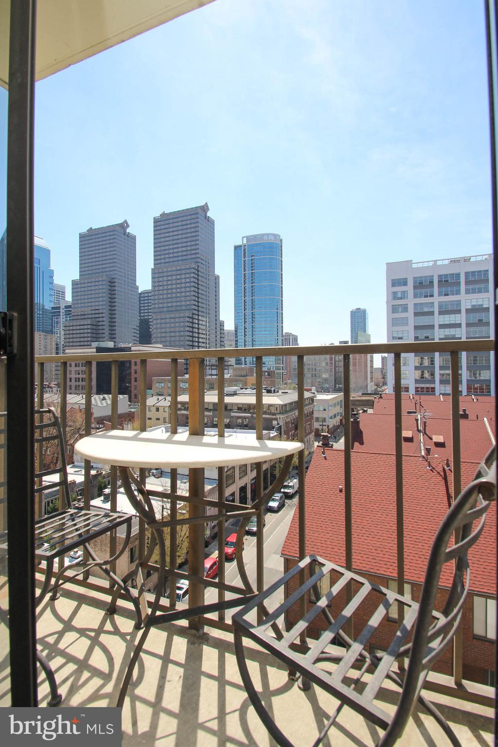 2201 Cherry Street, Unit 801 Philadelphia, PA 19103 - Photo 29 of 33