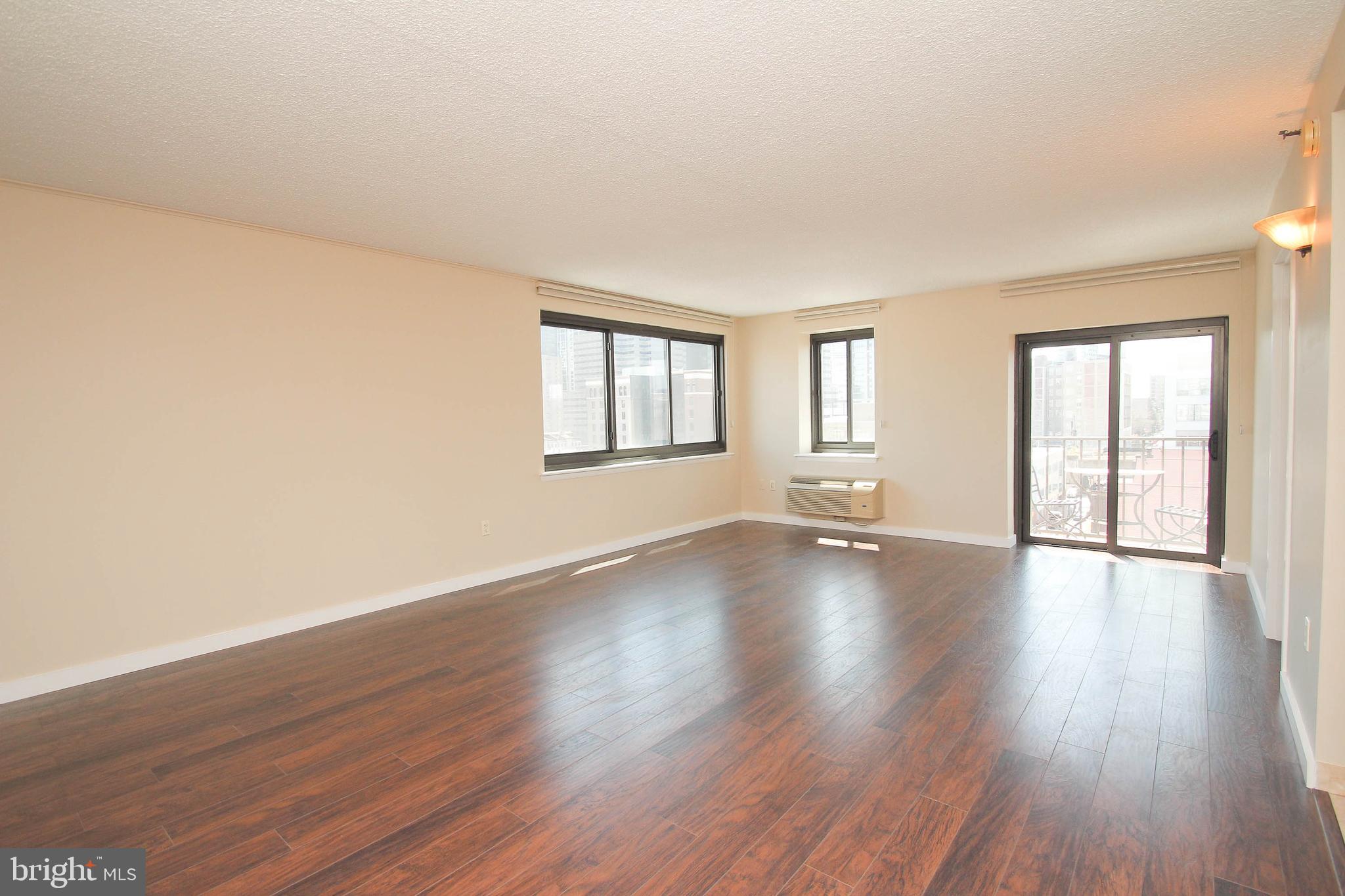 2201 Cherry Street, Unit 801 Philadelphia, PA 19103 - Photo 5 of 33