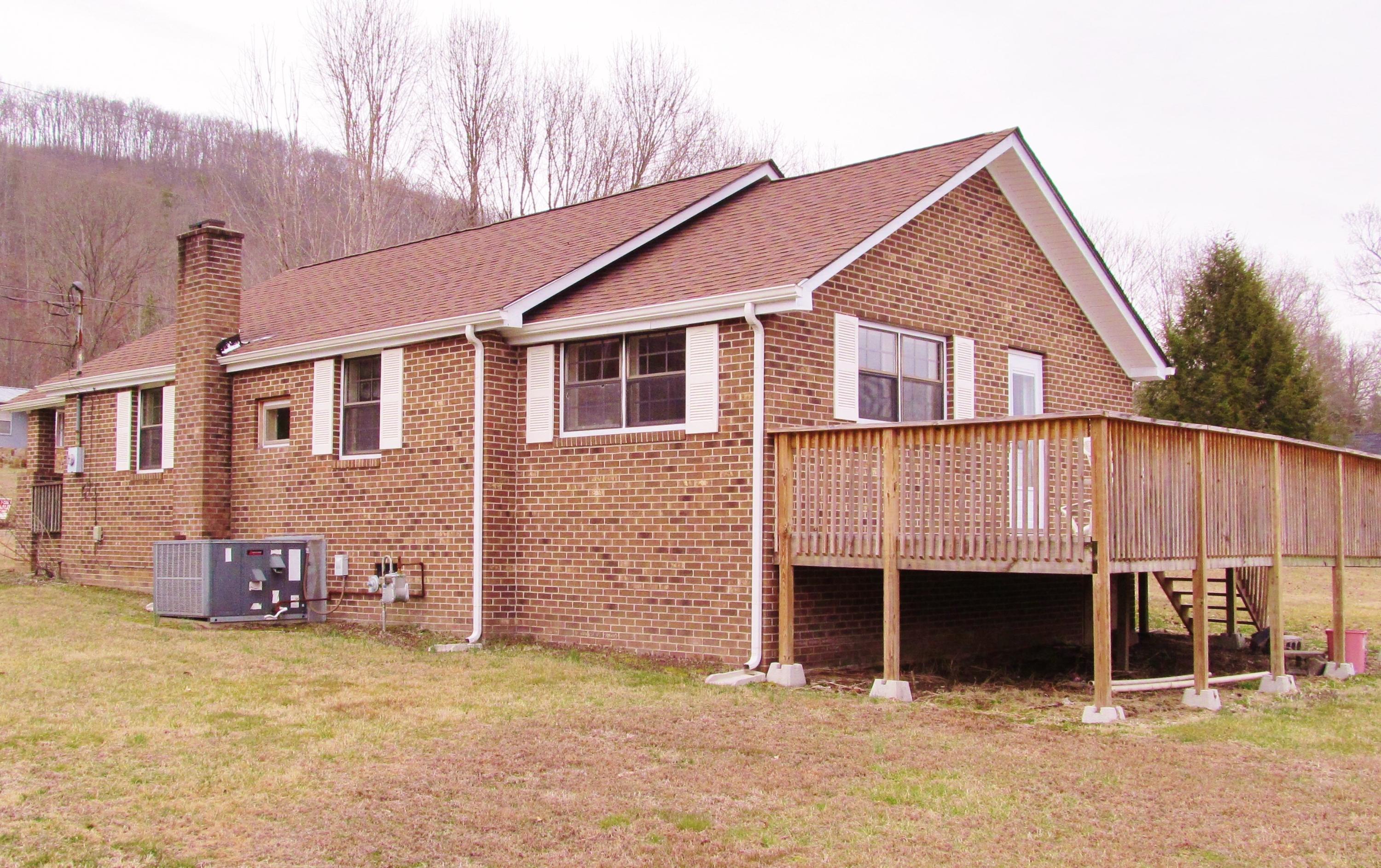 1180 Dutch Valley Road Clinton, TN 37716 - Photo 3 of 26 IMG_2998