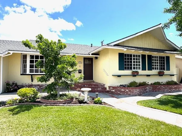 $1,349,000 | 13302 Chirping Sparrow Way, Tustin, CA 92780