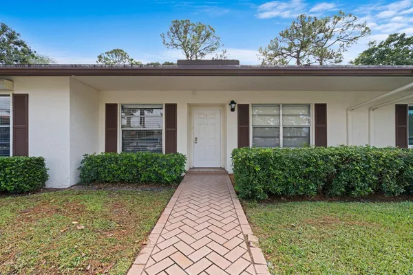 $2,150 | 5400 Poppy Place, Unit B, Delray Beach, FL 33484