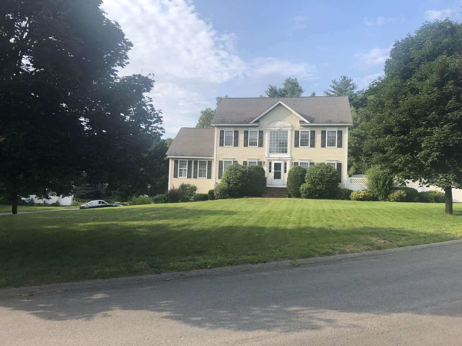 255 Pulpit Road Bedford, NH 03110 - Photo 2 of 20