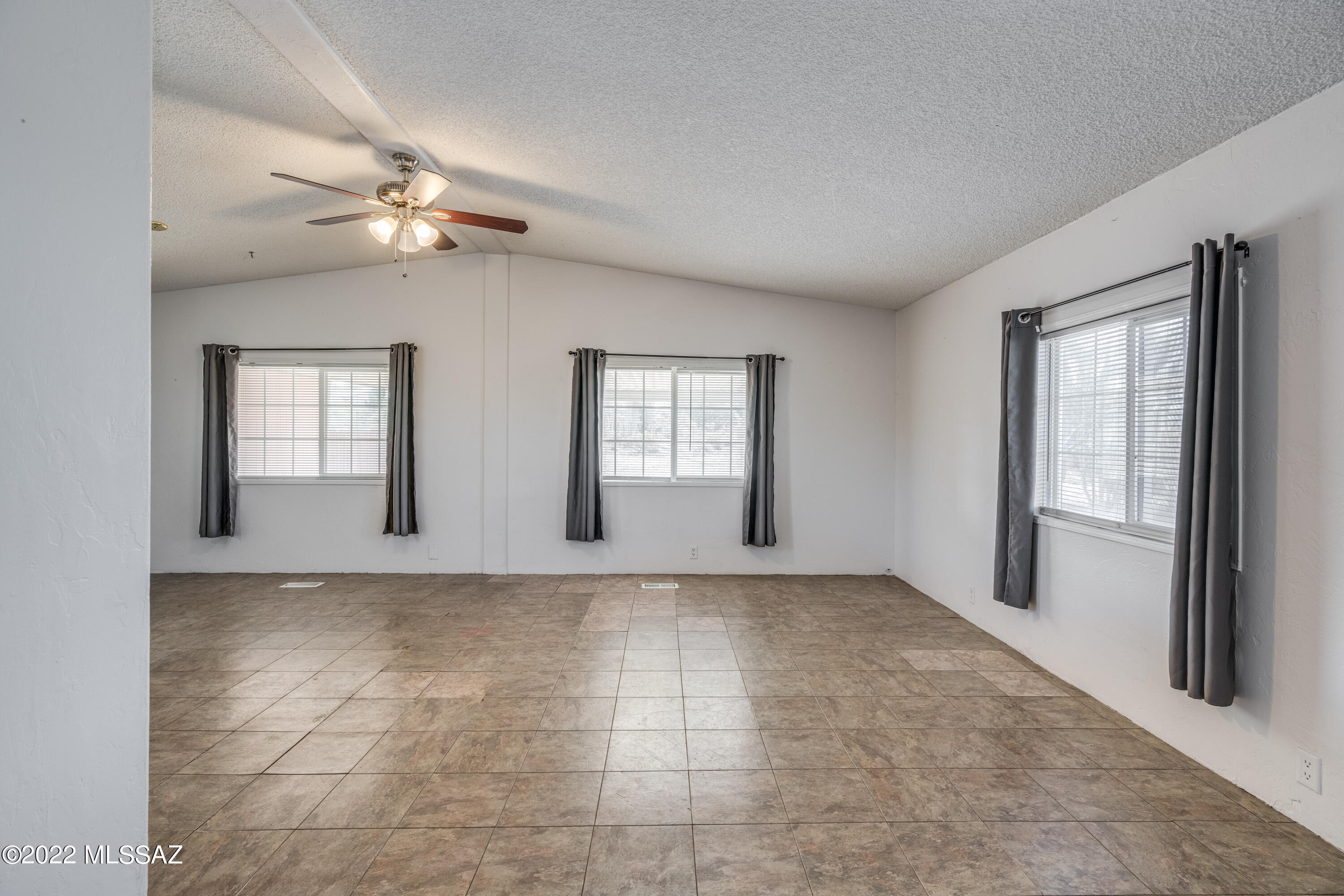 9484 West Picture Rocks Road Tucson, AZ 85743 - Photo 11 of 32