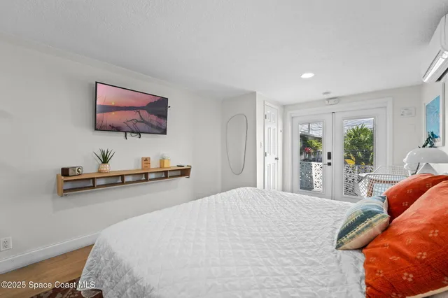 $1,795,000 | 402 South Orlando Avenue, Cocoa Beach, FL 32931