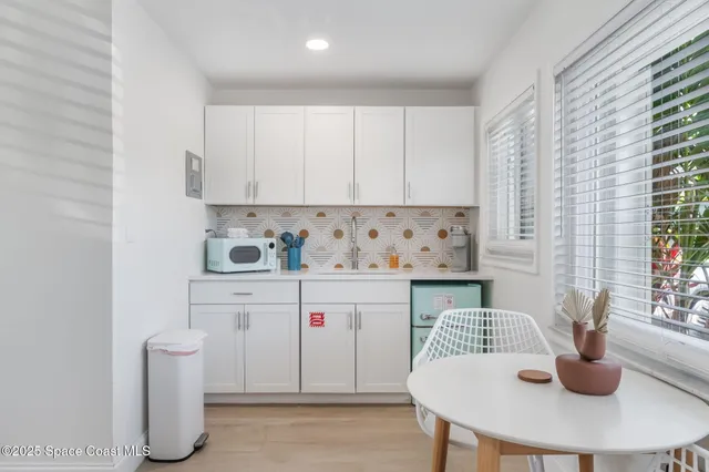 $1,795,000 | 402 South Orlando Avenue, Cocoa Beach, FL 32931