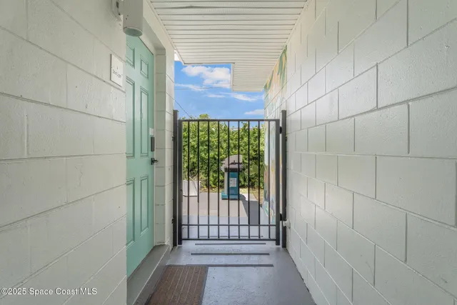 $1,795,000 | 402 South Orlando Avenue, Cocoa Beach, FL 32931