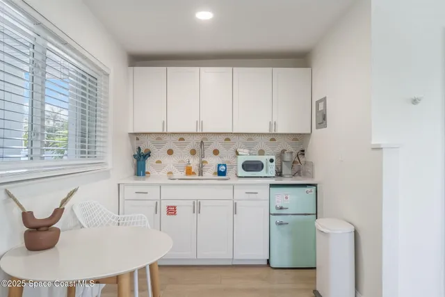 $1,795,000 | 402 South Orlando Avenue, Cocoa Beach, FL 32931