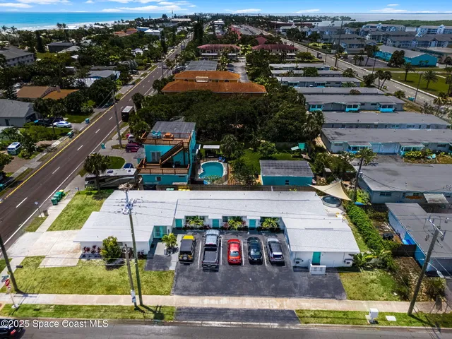 $1,795,000 | 402 South Orlando Avenue, Cocoa Beach, FL 32931