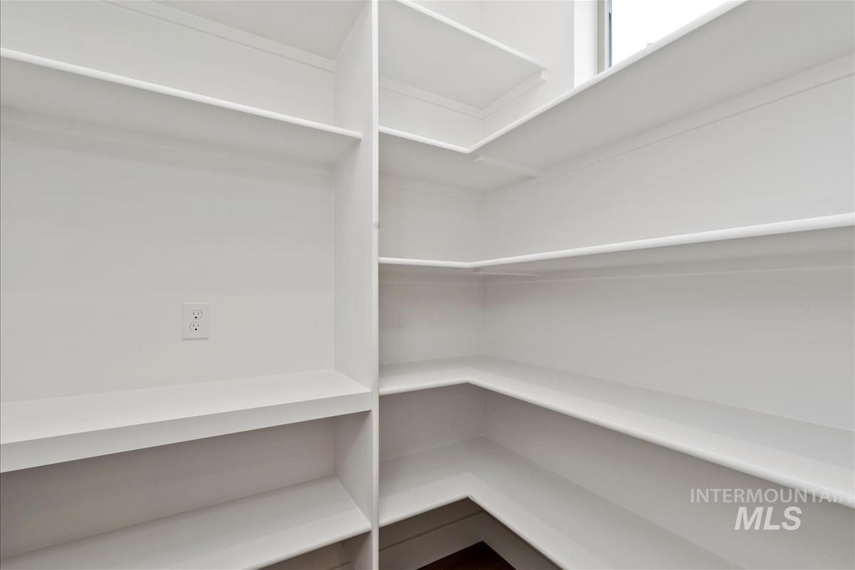 1705 South Rock View Lane Boise, ID 83705 - Photo 15 of 35