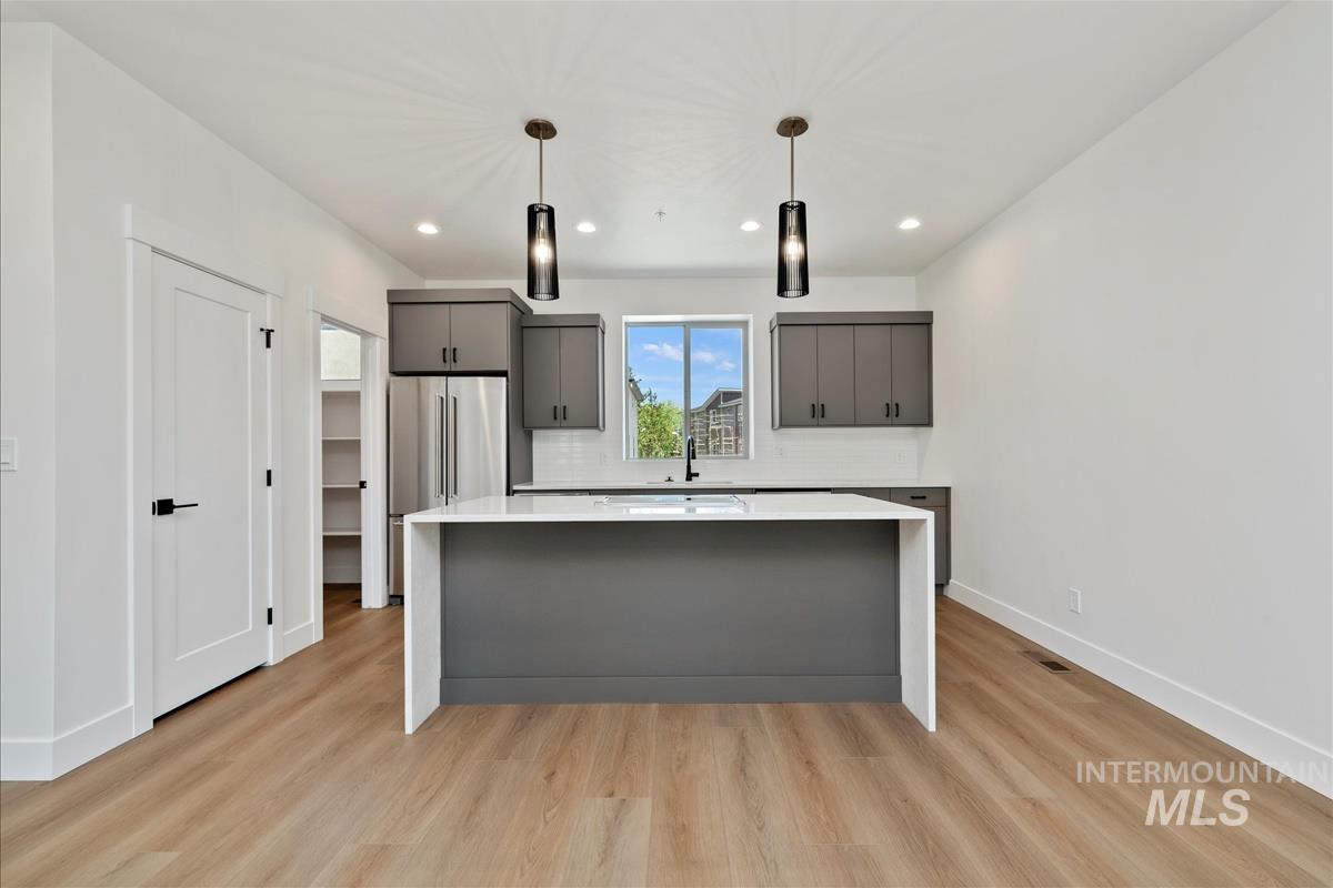 1705 South Rock View Lane Boise, ID 83705 - Photo 8 of 35