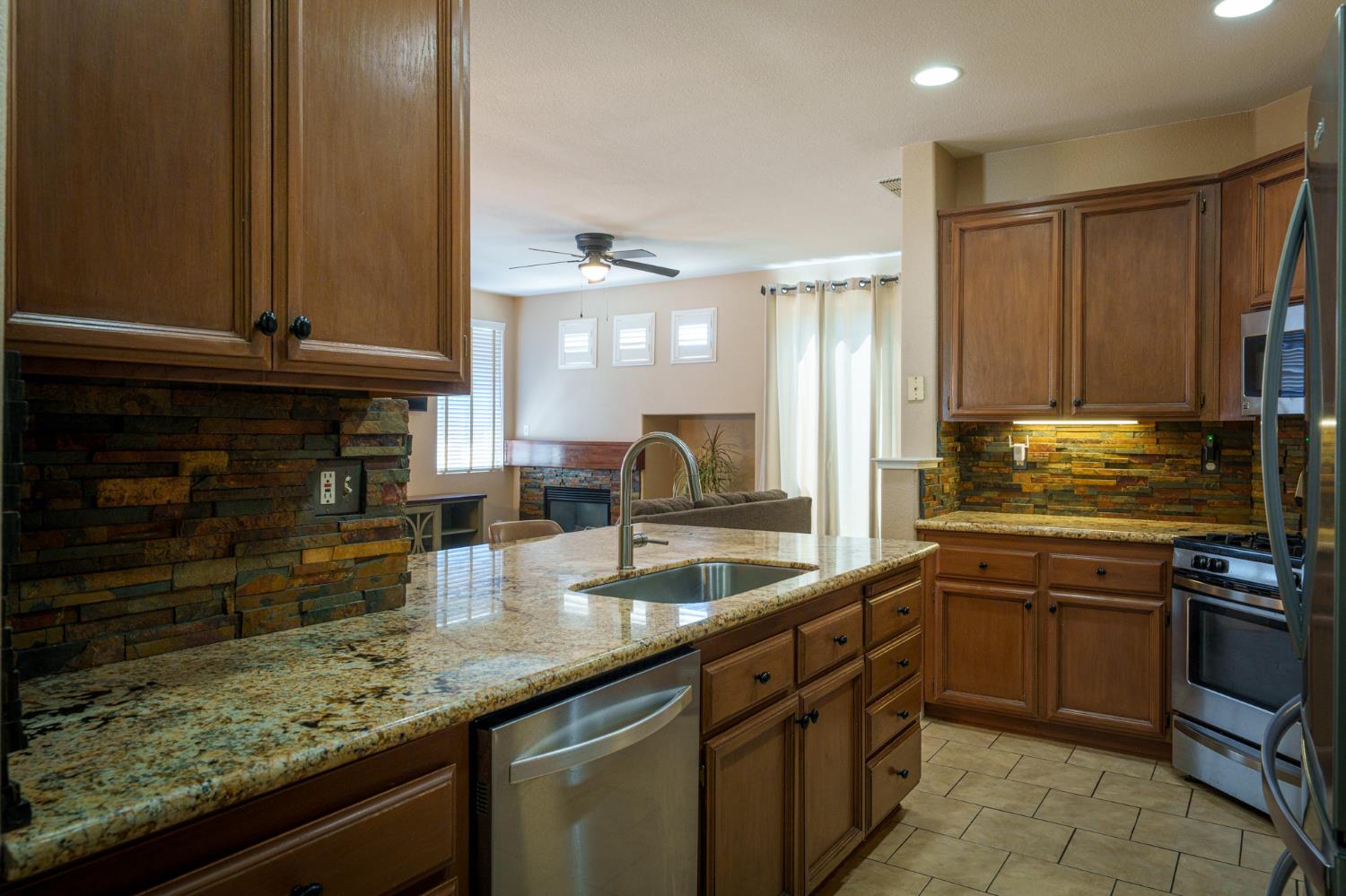 2948 Red Clover Way Lincoln, CA 95648 - Photo 2 of 46