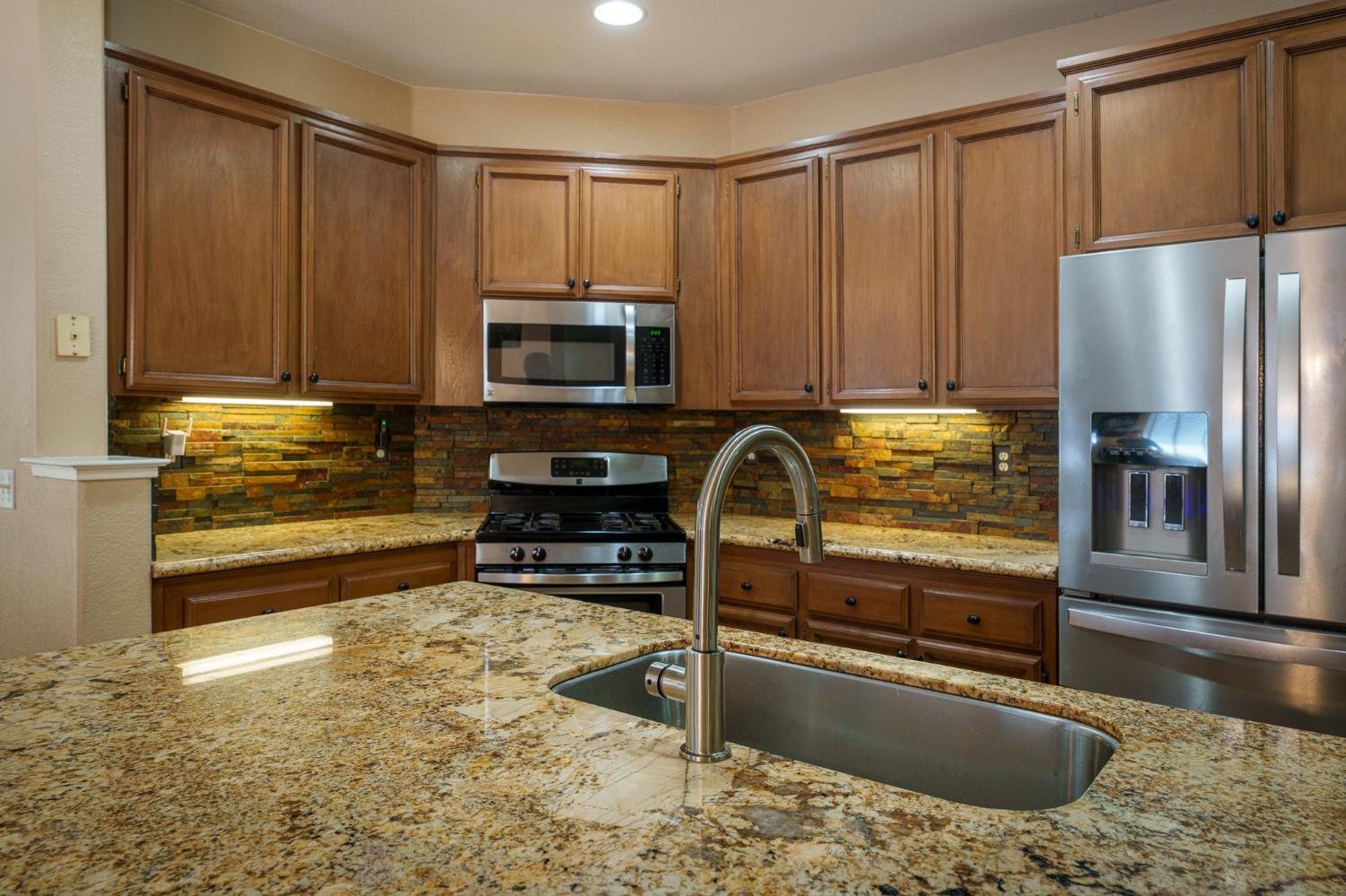 2948 Red Clover Way Lincoln, CA 95648 - Photo 21 of 46