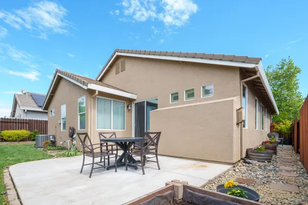 $515,000 | 2948 Red Clover Way, Lincoln, CA 95648