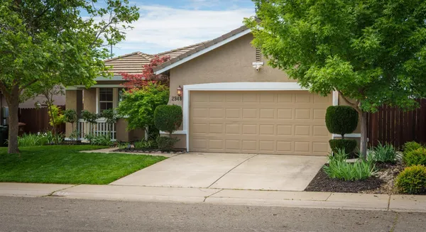 $515,000 | 2948 Red Clover Way, Lincoln, CA 95648