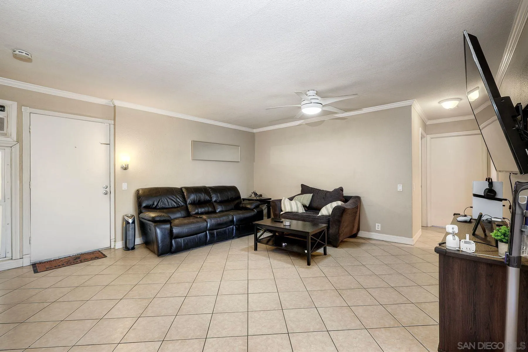 12923 Mapleview Street, Unit 6 Lakeside, CA 92040 - Photo 12 of 25 a living room with furniture and wooden floor
