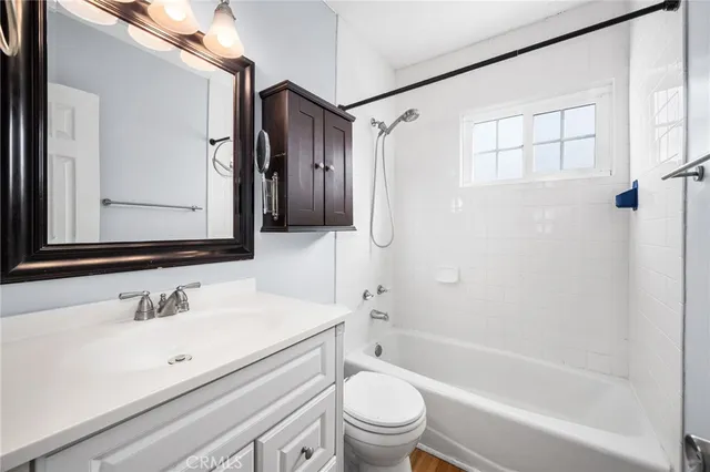 $799,900 | 864 West 31st Street, Long Beach, CA 90806