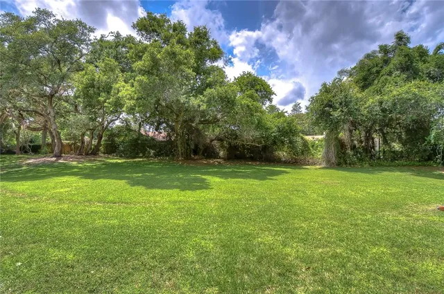 $1,800 | 230 North Bayshore Boulevard, Unit 106, Clearwater, FL 33759