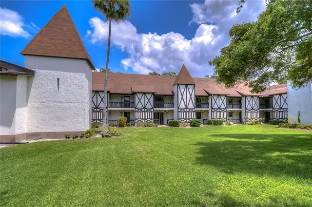 $1,800 | 230 North Bayshore Boulevard, Unit 106, Clearwater, FL 33759