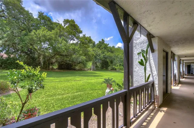 $1,800 | 230 North Bayshore Boulevard, Unit 106, Clearwater, FL 33759