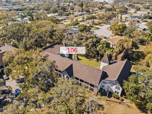 $1,800 | 230 North Bayshore Boulevard, Unit 106, Clearwater, FL 33759