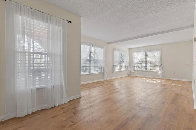 $1,800 | 230 North Bayshore Boulevard, Unit 106, Clearwater, FL 33759