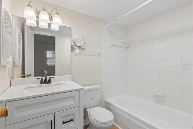 $1,800 | 230 North Bayshore Boulevard, Unit 106, Clearwater, FL 33759