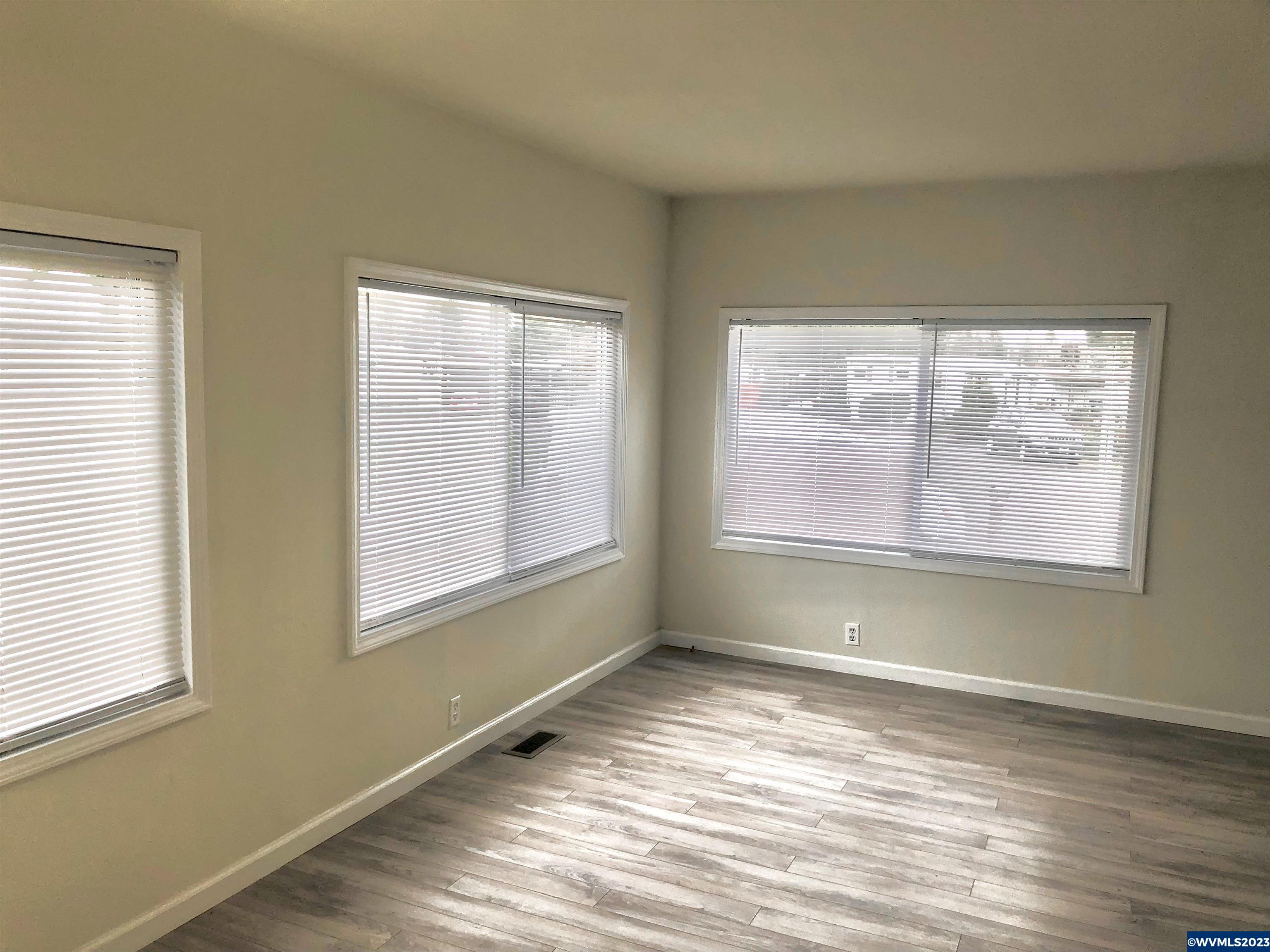 5355 River ( Road, Unit 65 Keizer, OR 97303 - Photo 8 of 19